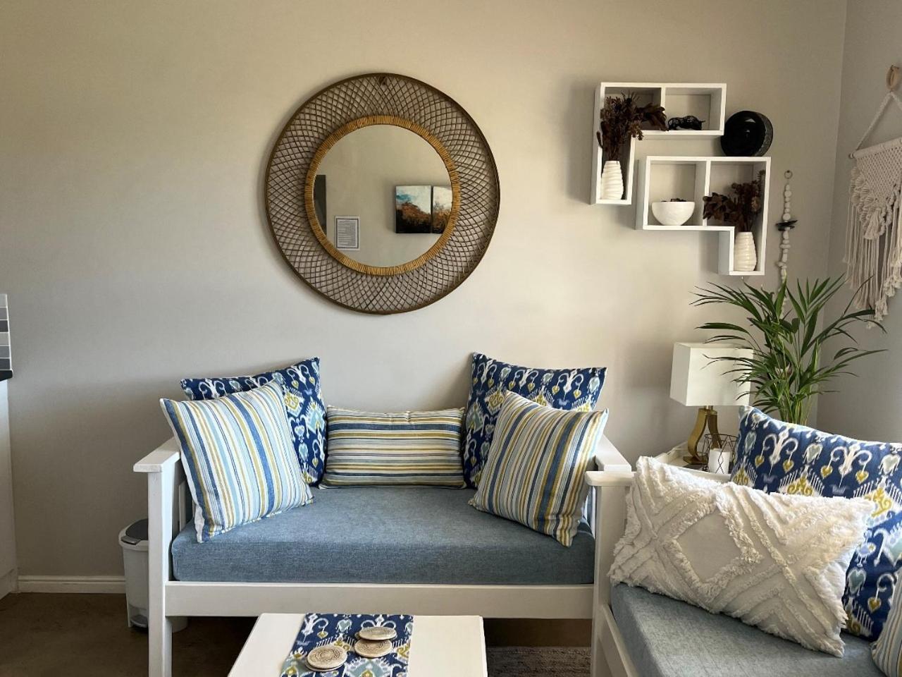 Serenity Self-Catering 2-Bed Unit ヘルマナス エクステリア 写真