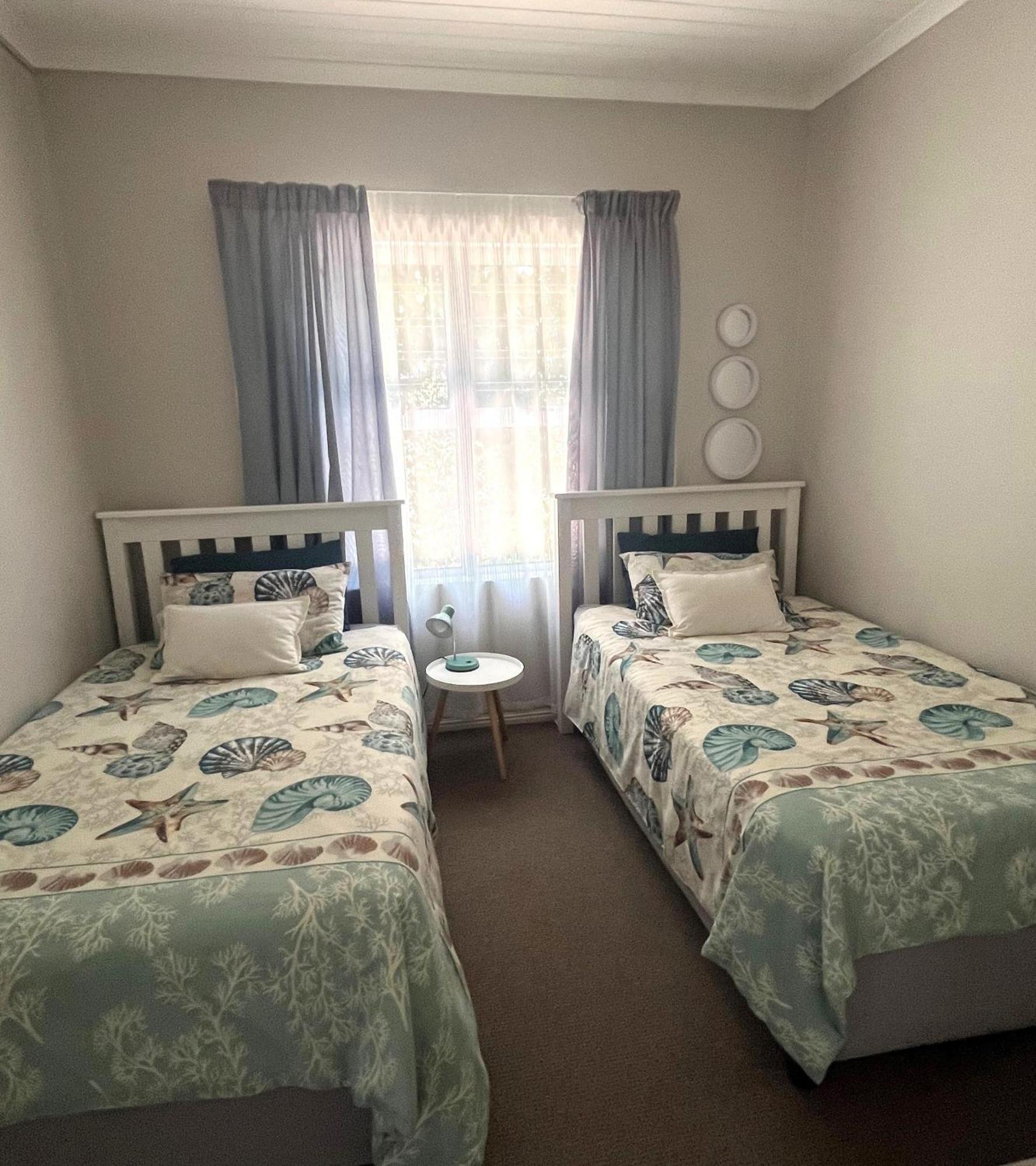 Serenity Self-Catering 2-Bed Unit ヘルマナス エクステリア 写真