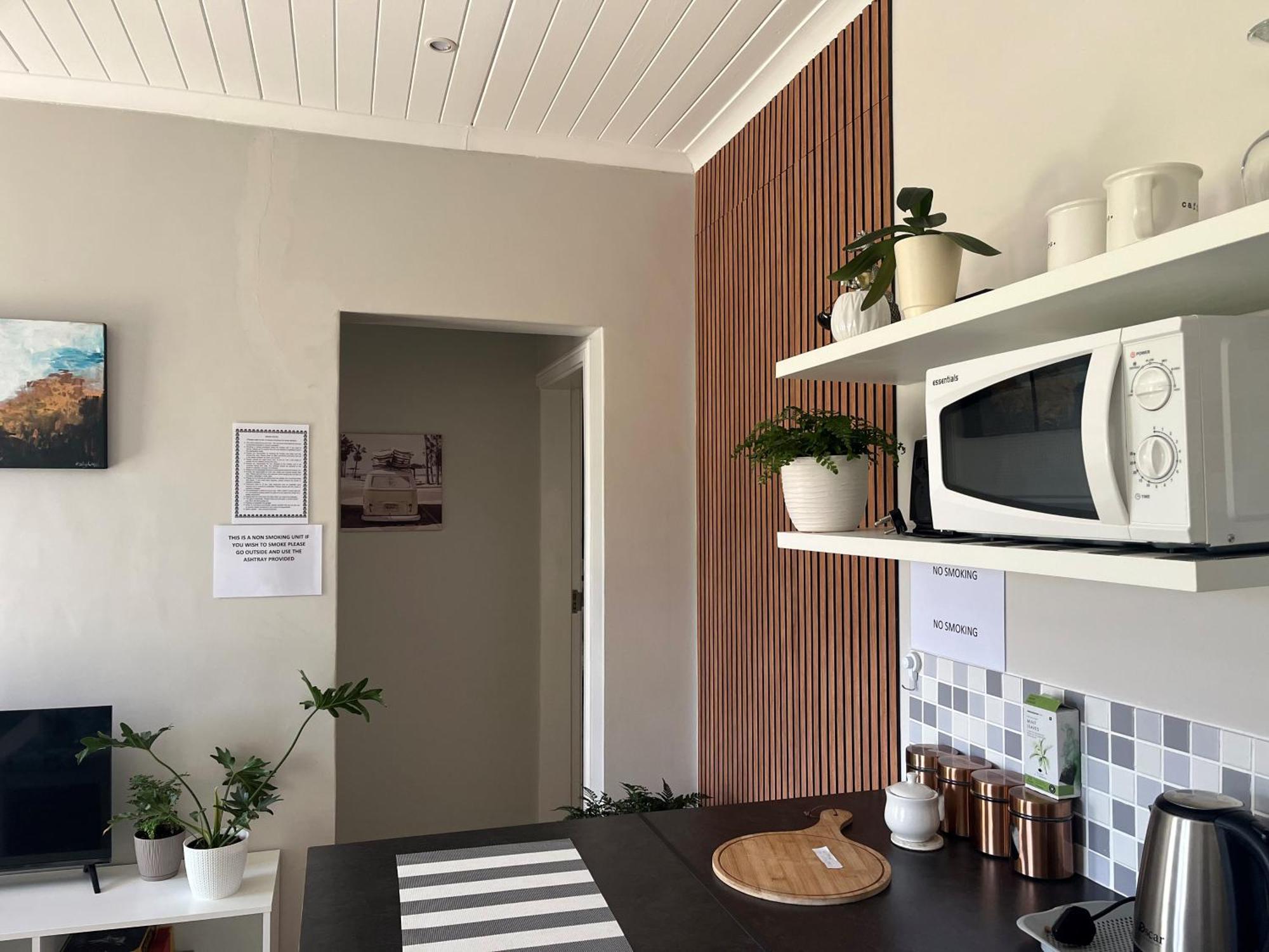 Serenity Self-Catering 2-Bed Unit ヘルマナス エクステリア 写真